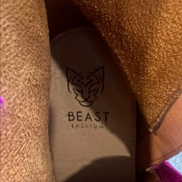 BEAST FASHION Metallic Hot Pink Western Lace-Up Ankle Boots - Picture 3 of 7